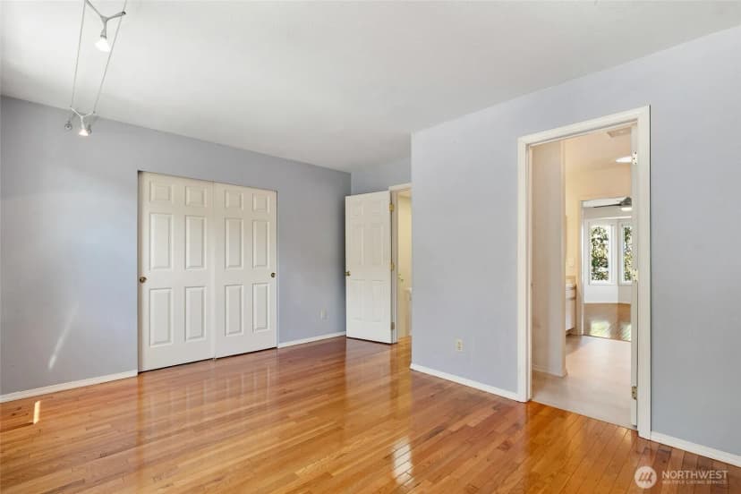 Property photo for 3812 25th Avenue W #4b, Seattle photo 21
