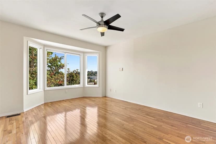 Property photo for 3812 25th Avenue W #4b, Seattle photo 17