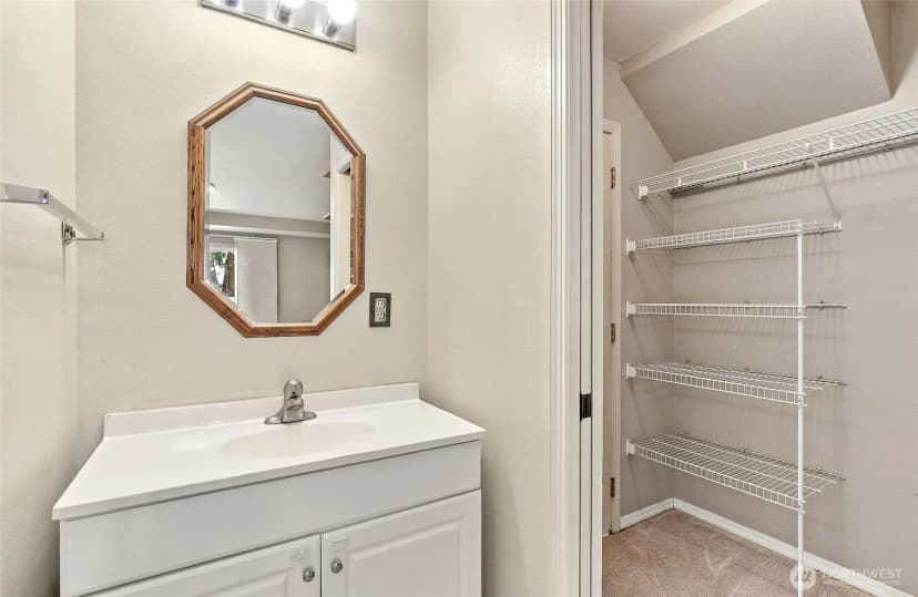 Property photo for 3812 25th Avenue W #4b, Seattle photo 28