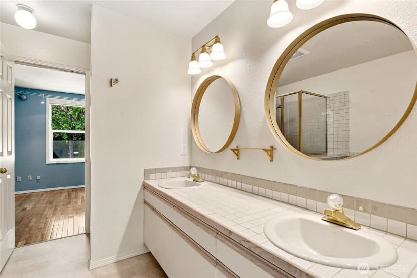 Property photo for 3812 25th Avenue W #4b, Seattle photo 20