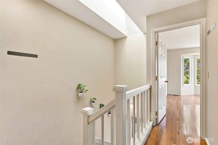Property photo for 3812 25th Avenue W #4b, Seattle photo 15
