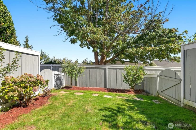 Property photo for 3812 25th Avenue W #4b, Seattle photo 33