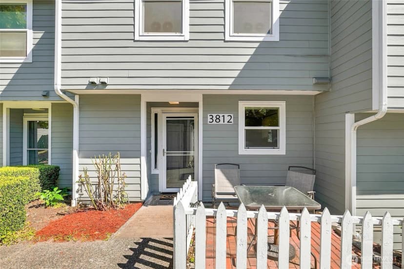 Property photo for 3812 25th Avenue W #4b, Seattle