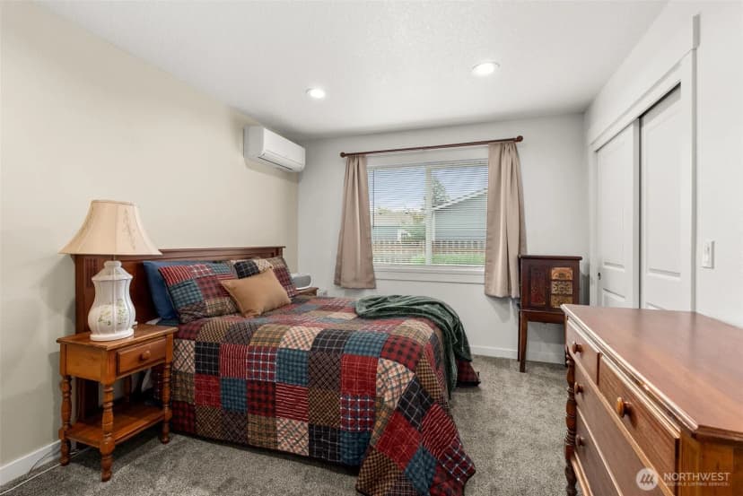 Property photo for 311 Pine Street, Toledo photo 22