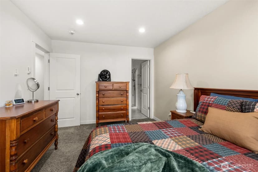 Property photo for 311 Pine Street, Toledo photo 23