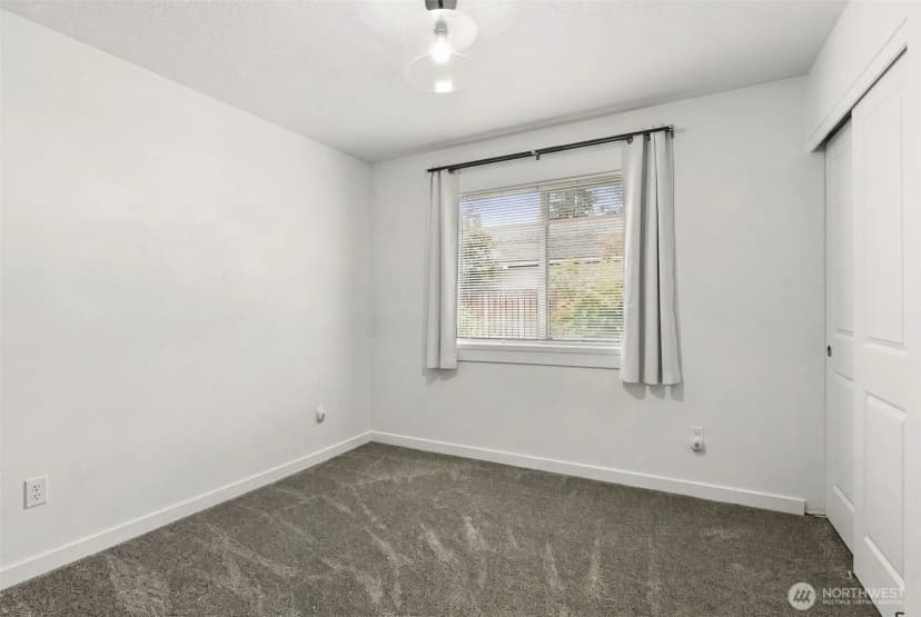 Property photo for 311 Pine Street, Toledo photo 27