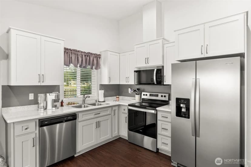 Property photo for 311 Pine Street, Toledo photo 18