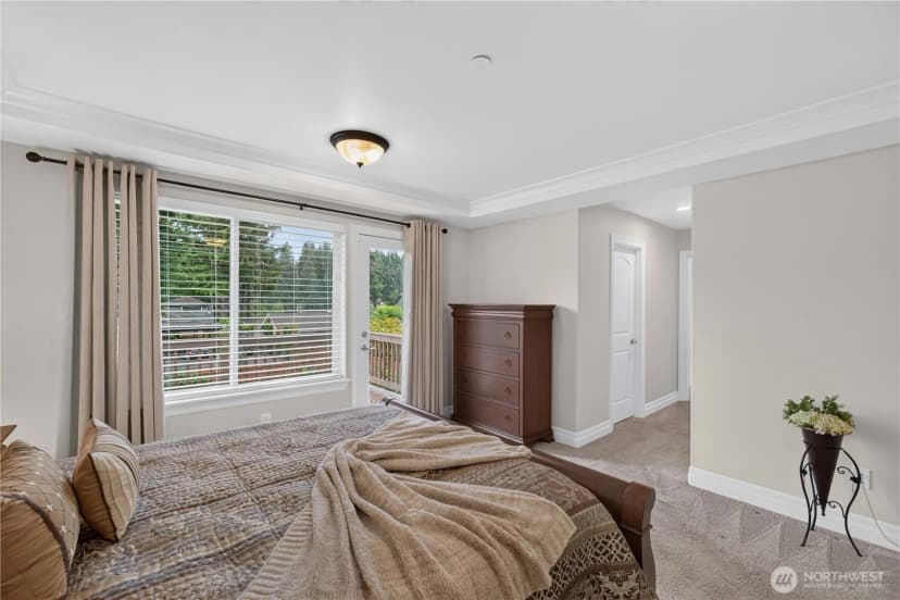 Property photo for 25528 Lake Wilderness Place Se, Maple Valley photo 17