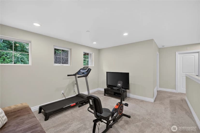 Property photo for 25528 Lake Wilderness Place Se, Maple Valley photo 27