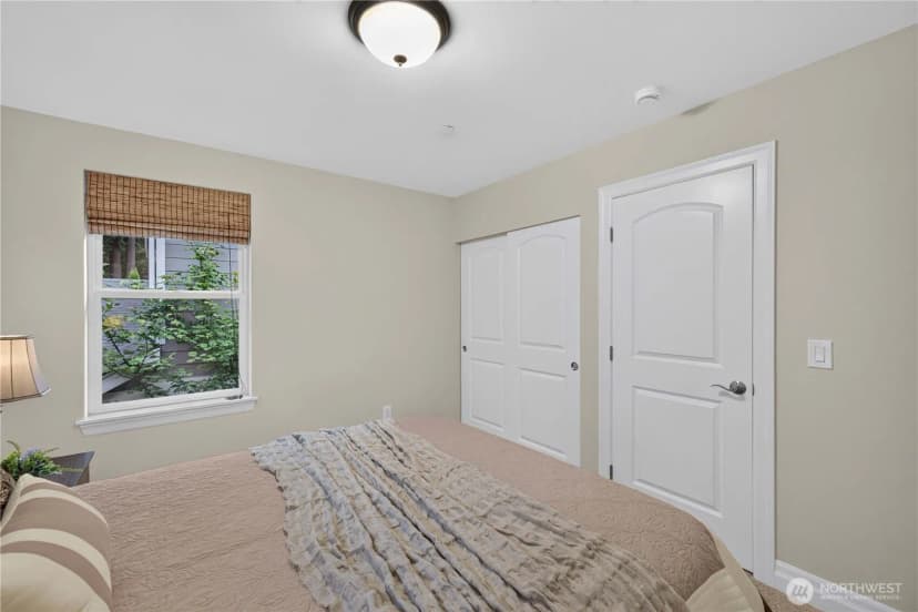 Property photo for 25528 Lake Wilderness Place Se, Maple Valley photo 25