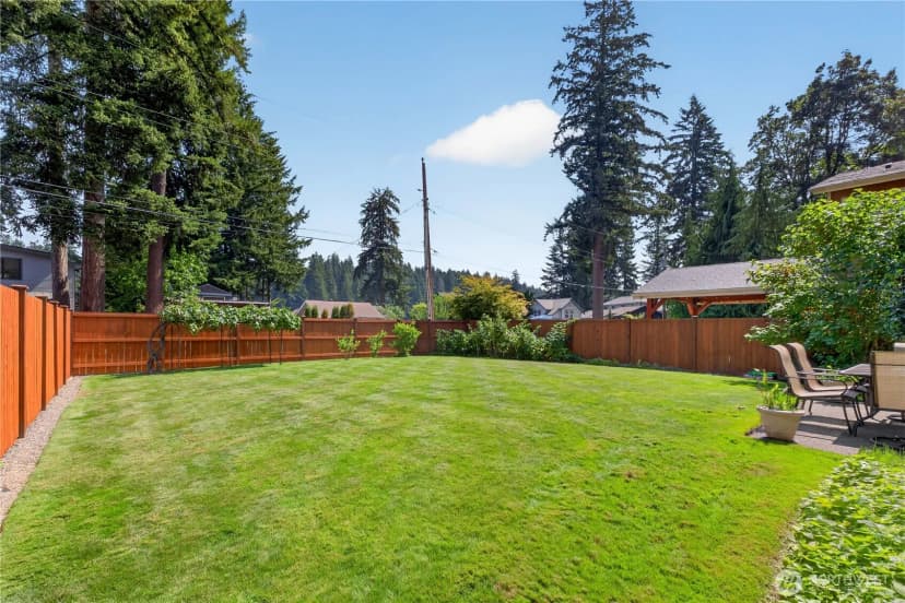 Property photo for 25528 Lake Wilderness Place Se, Maple Valley photo 32