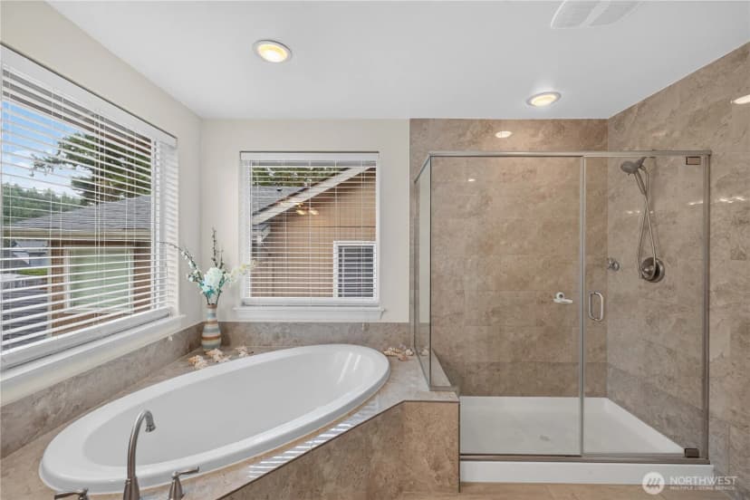 Property photo for 25528 Lake Wilderness Place Se, Maple Valley photo 20