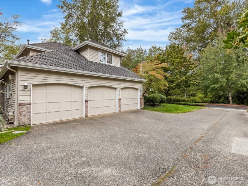 Property photo for 430 10th Street S, Kirkland photo 24