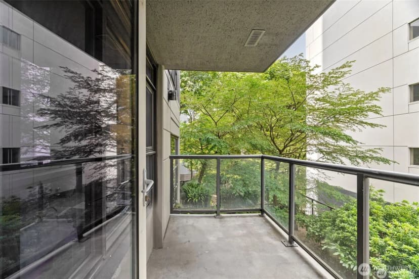 Property photo for 1420 Terry Avenue #201, Seattle photo 14
