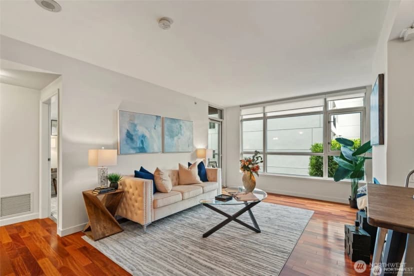 Property photo for 1420 Terry Avenue #201, Seattle photo 3