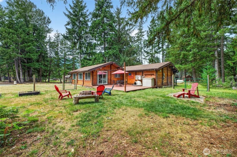 Property photo for 16805 Rainbow Lane E, Greenwater photo 29