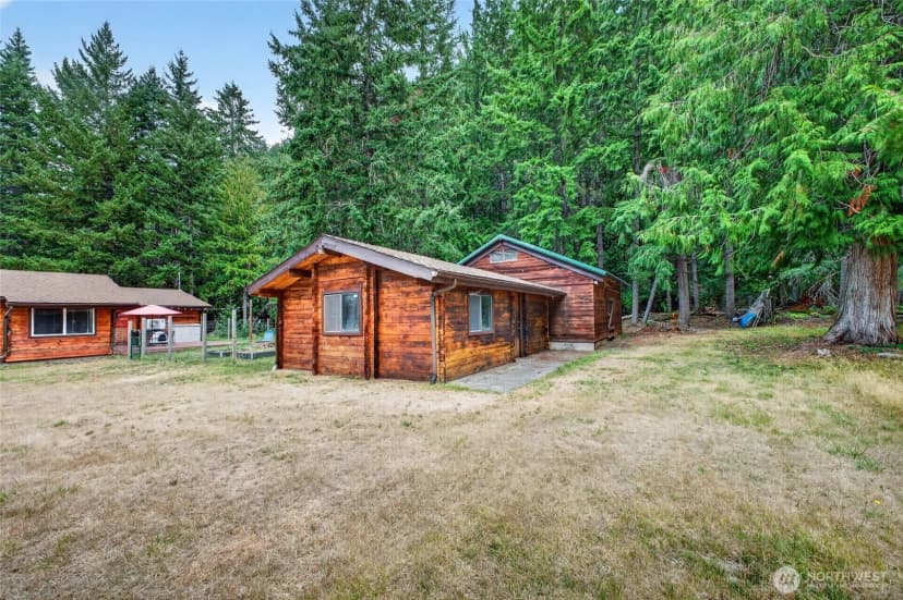 Property photo for 16805 Rainbow Lane E, Greenwater photo 31
