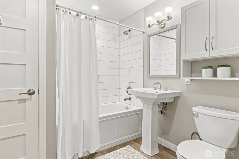 Property photo for 7522 14th Avenue Ne, Seattle photo 31