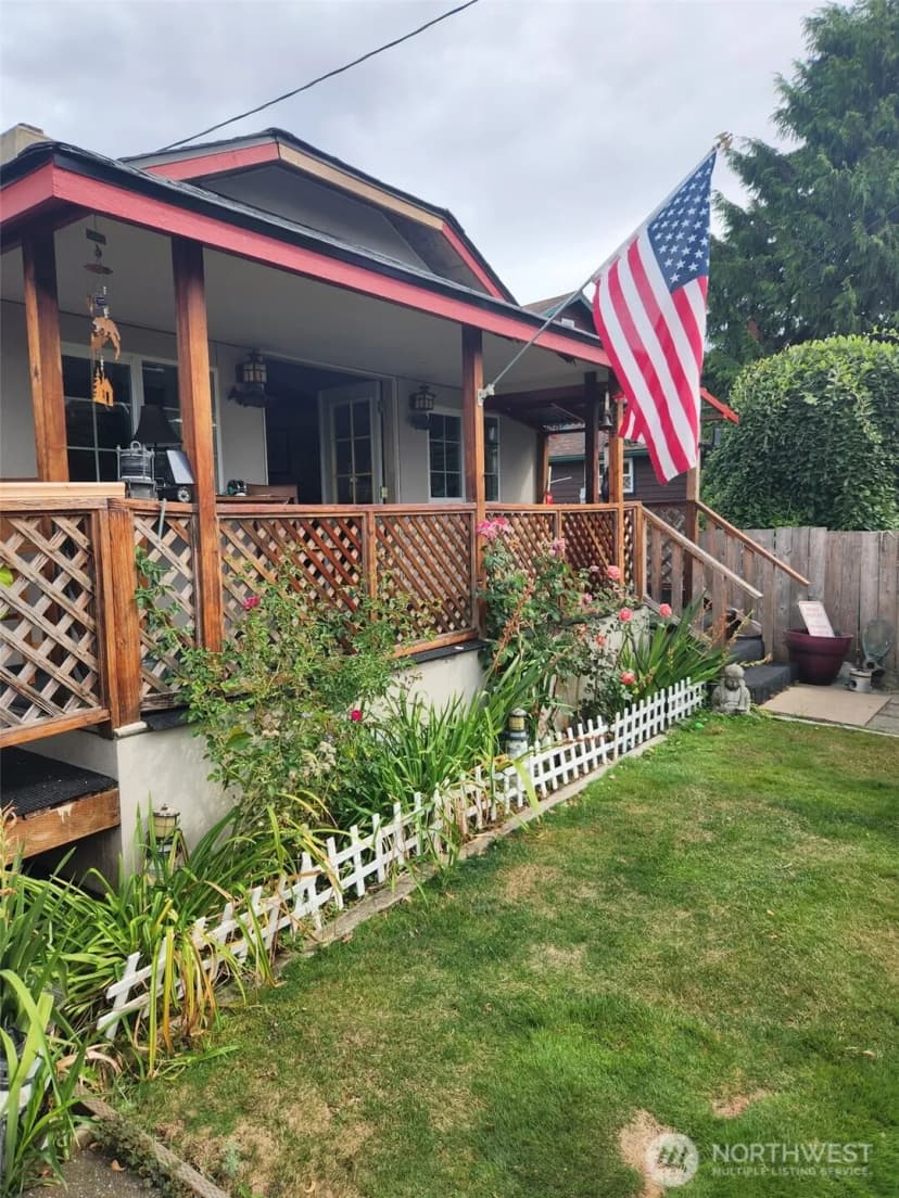Property photo for 19610 Richmond Beach Drive Nw, Seattle