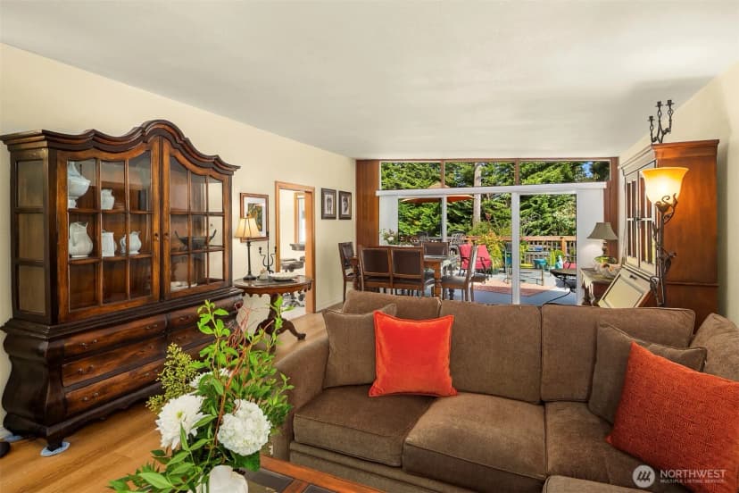 Property photo for 1015 Fir Park Lane, Fircrest photo 9