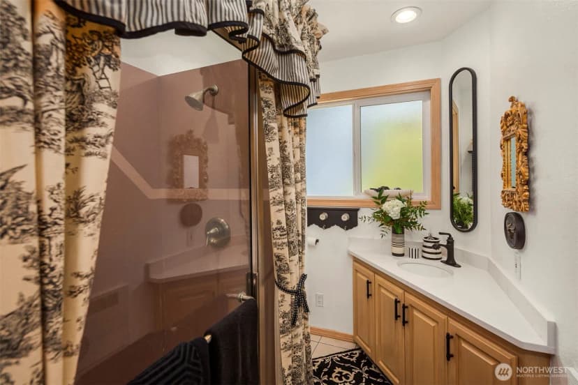Property photo for 1015 Fir Park Lane, Fircrest photo 32