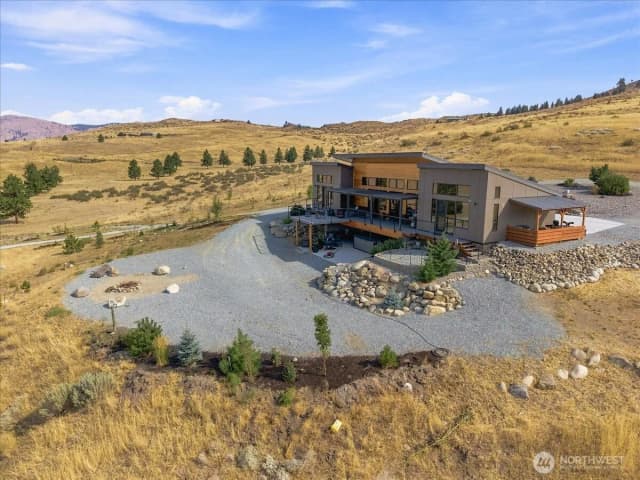 Property photo for 48 Peterson Ranch Road, Pateros