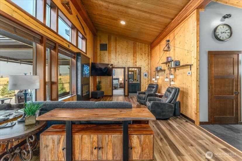 Property photo for 48 Peterson Ranch Road, Pateros photo 14