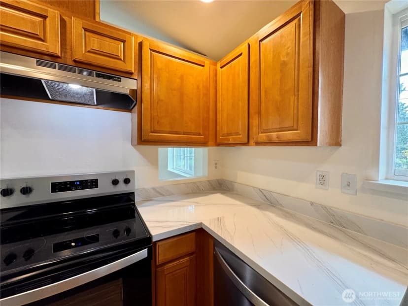 Property photo for 1711 S 53rd Street, Tacoma photo 6