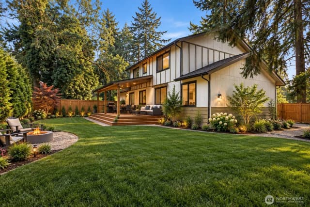 Property photo for 12703 Vernon Avenue Sw, Lakewood photo 3