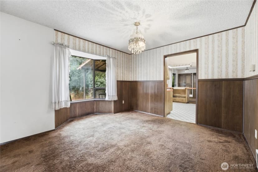 Property photo for 12703 Vernon Avenue Sw, Lakewood photo 11
