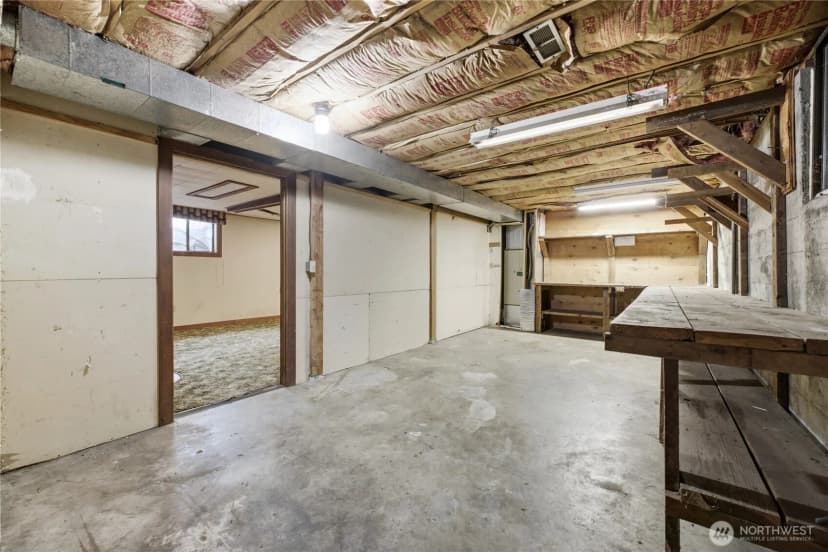 Property photo for 12703 Vernon Avenue Sw, Lakewood photo 30