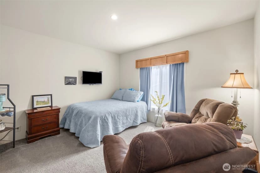 Property photo for 52 S Hemlock Lane, Port Angeles photo 23