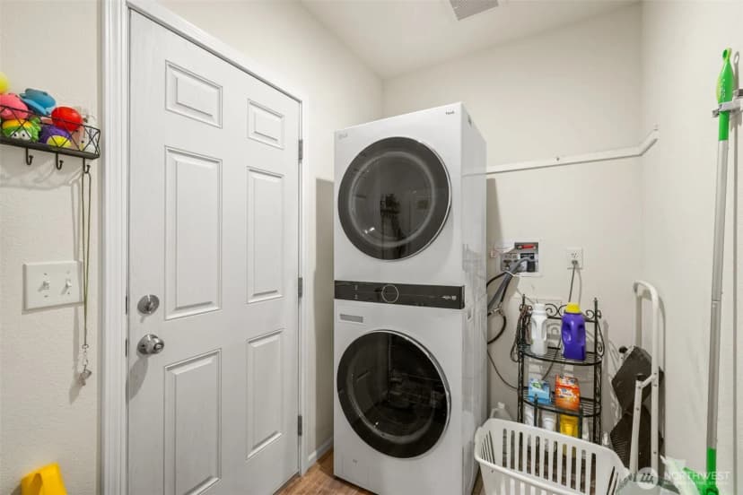 Property photo for 52 S Hemlock Lane, Port Angeles photo 28