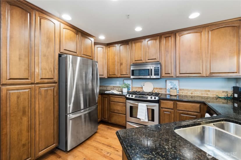 Property photo for 21900 Se 242nd Street #e-1, Maple Valley photo 11