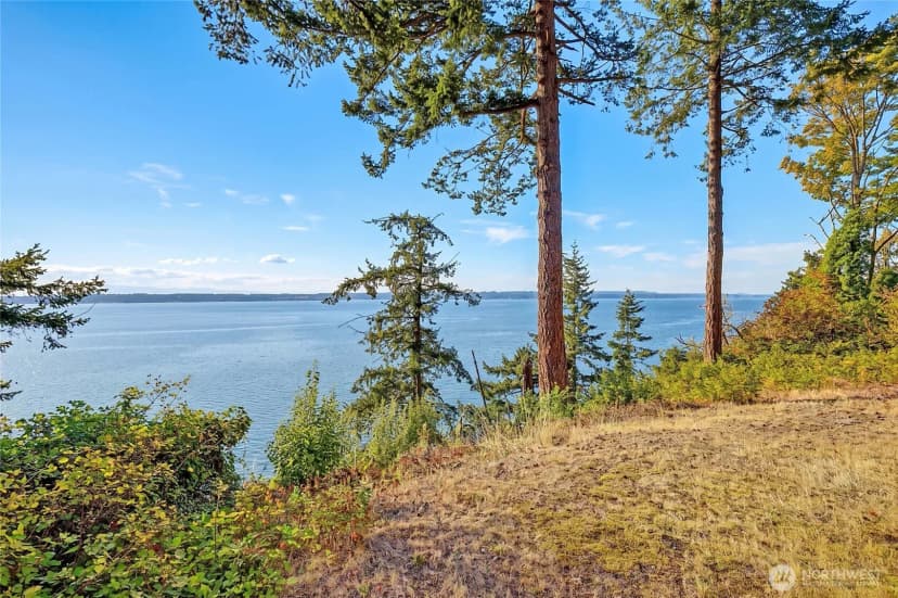 Property photo for 17932 Marine Drive, Stanwood photo 2