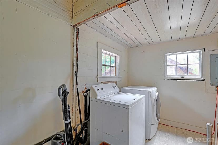 Property photo for 17932 Marine Drive, Stanwood photo 23