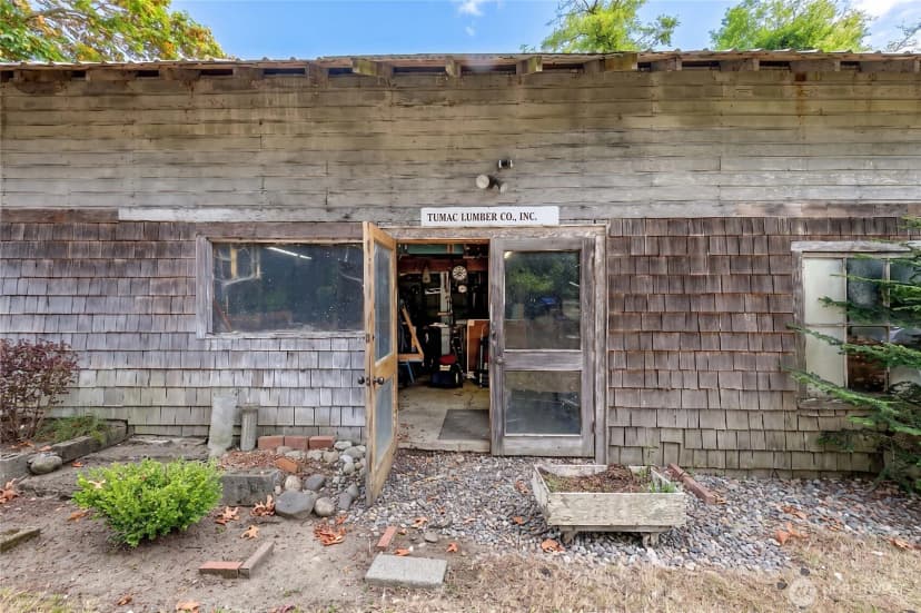 Property photo for 17932 Marine Drive, Stanwood photo 28