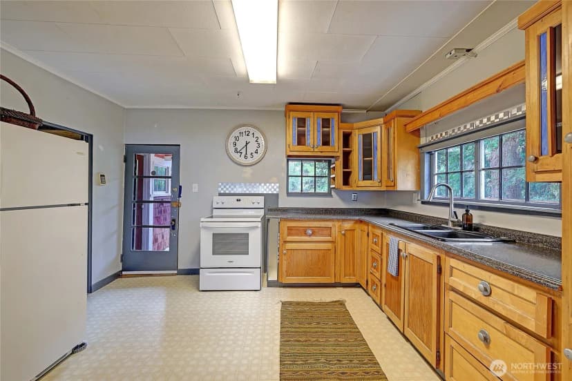 Property photo for 17932 Marine Drive, Stanwood photo 11