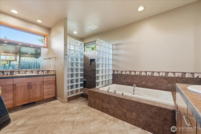 Property photo for 825 Hawks Meadow Road, Chelan photo 17