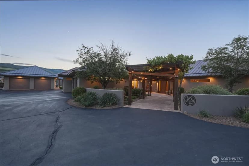 Property photo for 825 Hawks Meadow Road, Chelan photo 38