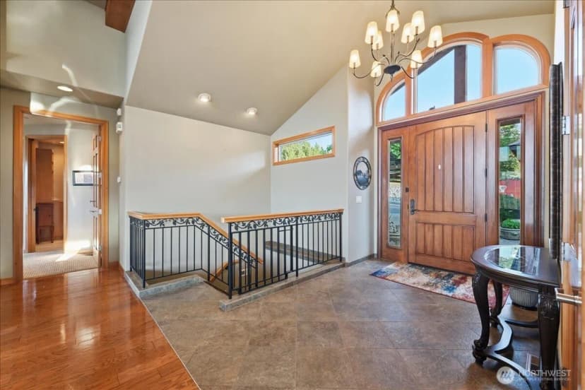 Property photo for 825 Hawks Meadow Road, Chelan photo 8