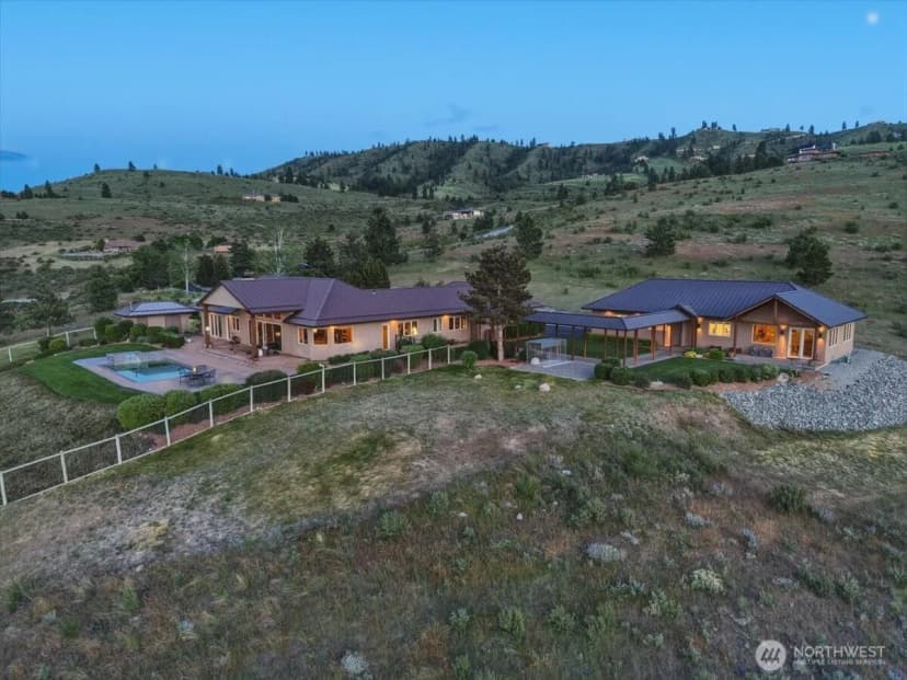 Property photo for 825 Hawks Meadow Road, Chelan photo 33