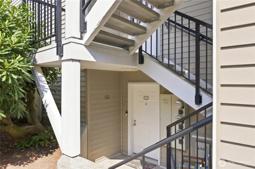 Property photo for 12024 100th Avenue Ne #p101, Kirkland photo 23