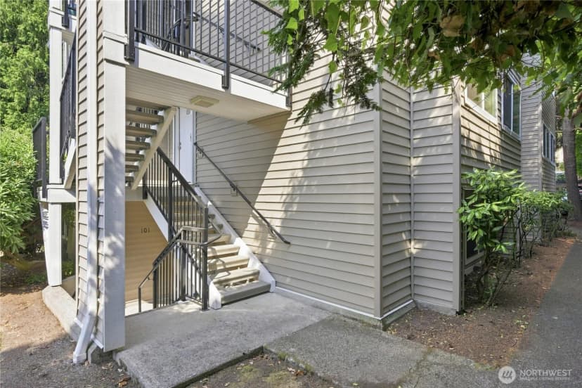Property photo for 12024 100th Avenue Ne #p101, Kirkland photo 22