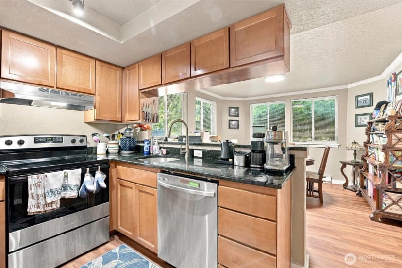 Property photo for 12024 100th Avenue Ne #p101, Kirkland photo 7