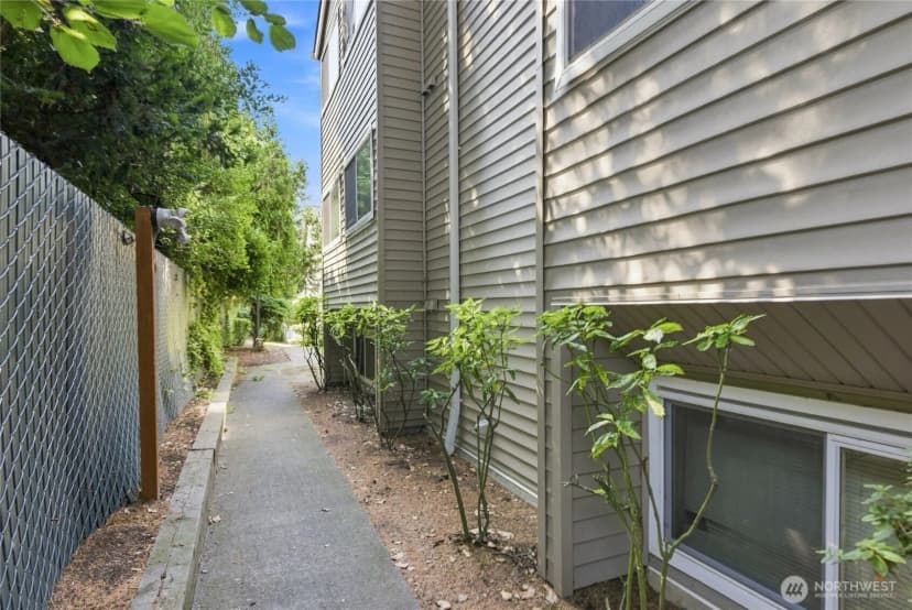Property photo for 12024 100th Avenue Ne #p101, Kirkland photo 21