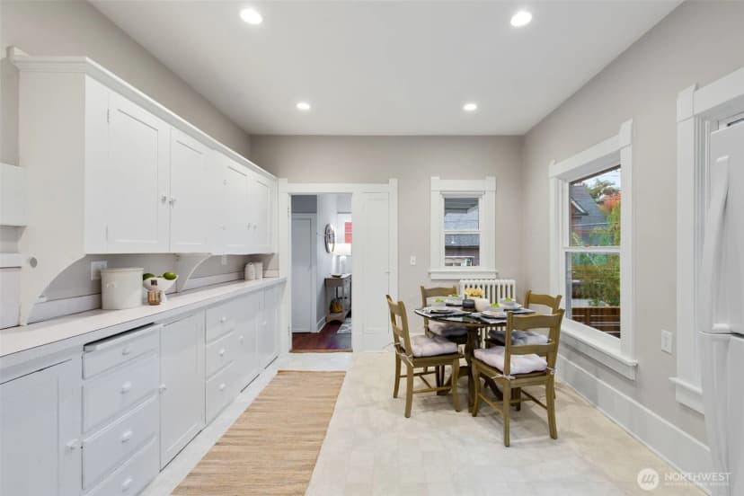 Property photo for 313 Ne 76th Street, Seattle photo 14