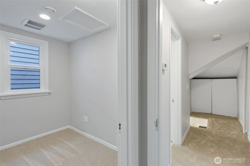 Property photo for 313 Ne 76th Street, Seattle photo 26