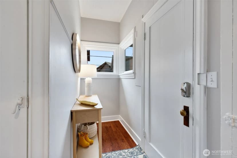 Property photo for 313 Ne 76th Street, Seattle photo 15