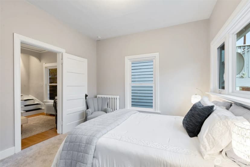 Property photo for 313 Ne 76th Street, Seattle photo 19